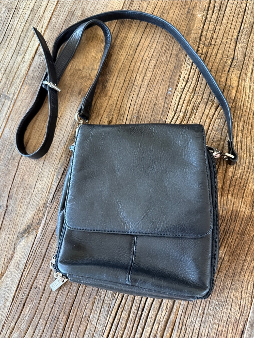 Women’s Hobo International Wallet leather Crossbody Bag